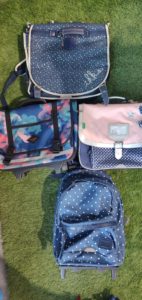 3 cartables et un sac a dos scolaire