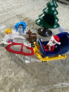 jouet playmobil traineau pere noel sapin renne